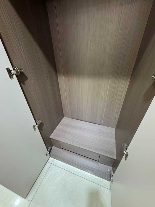 Гардероб бял гланц на плъзгане за спалня