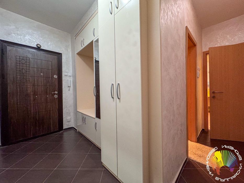 Продава се Тристаен апартамент в Бургас, Лазур - 83 кв.м за 2398 €/кв.м - Снимка #9