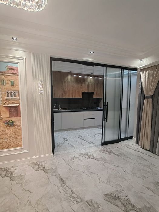 Продам 3 ком квартиру в элитном закрытом доме,рядом с  Ширин табака