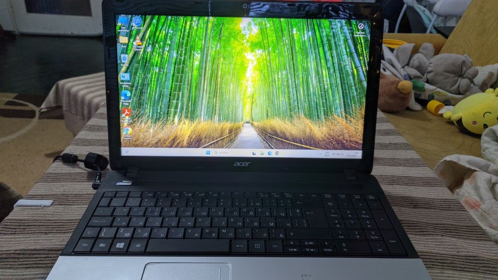 Лаптоп Acer процесор i5 3230,8GB Ram,256GB SSD,Nvidia 730m