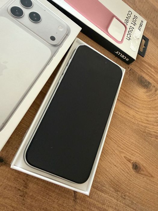 iPhone 17 PRO MAX Гаранционен като НОВ ! Silver - Сив !