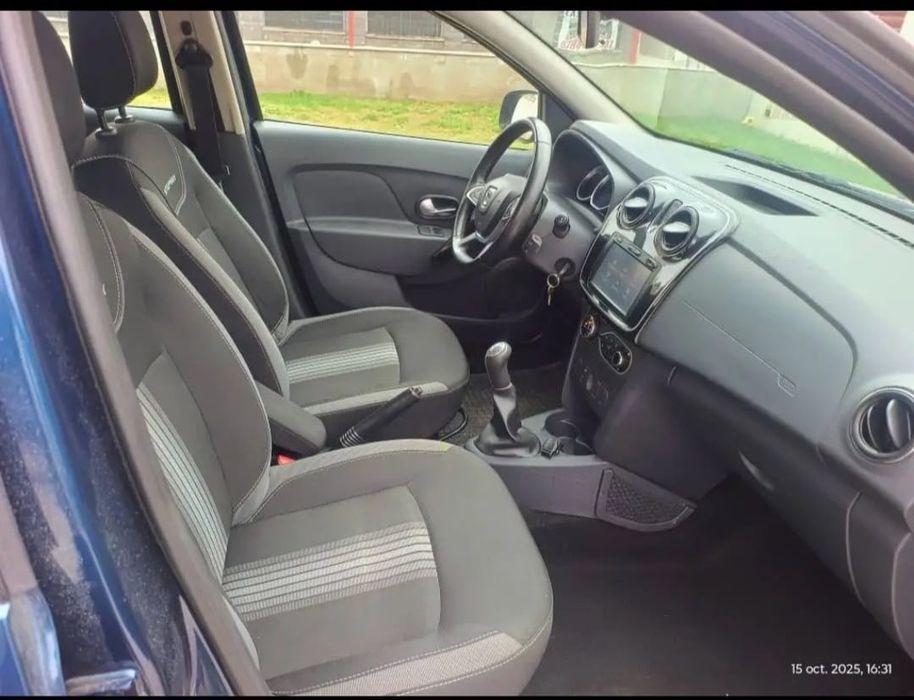 Dacia Sandero Stepway 0898 Celebration