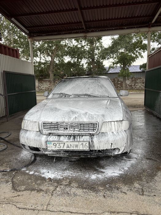 Продам AUDI A4 V6