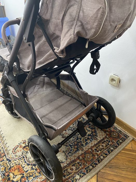 Продам складную коляску