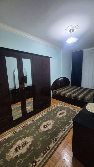 Аренда квартира метро Гафур Гулям  , орентир  Ганга  марожный