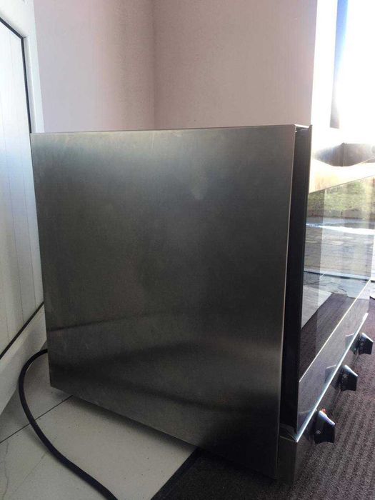 Профессиональная печь Smeg, Италия