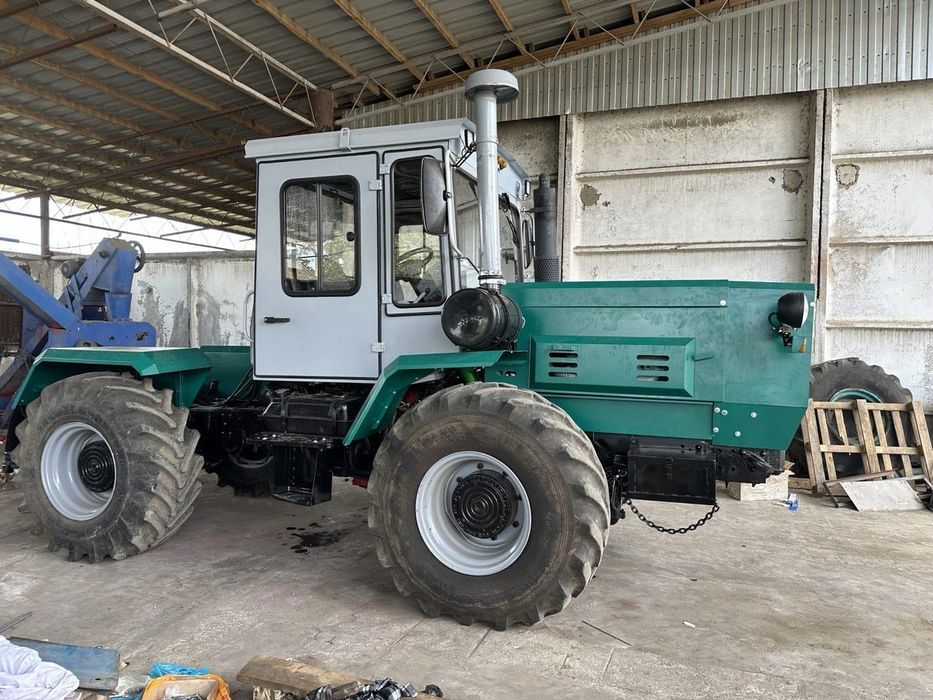 Кабина и облицовка трактора ХТЗ т 150