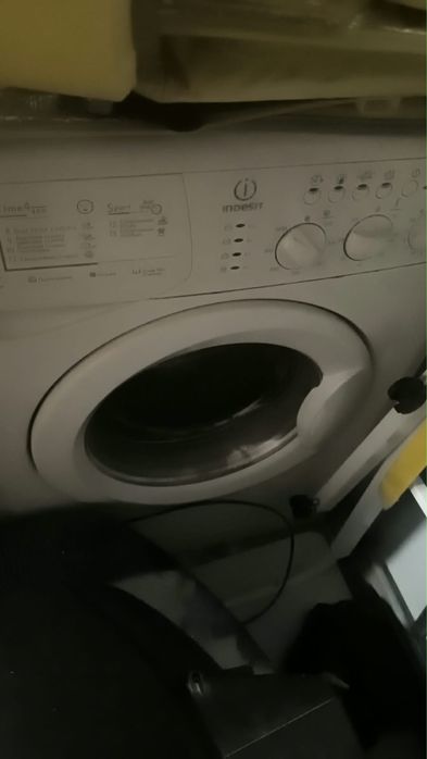 Стиральная машинка Indesit