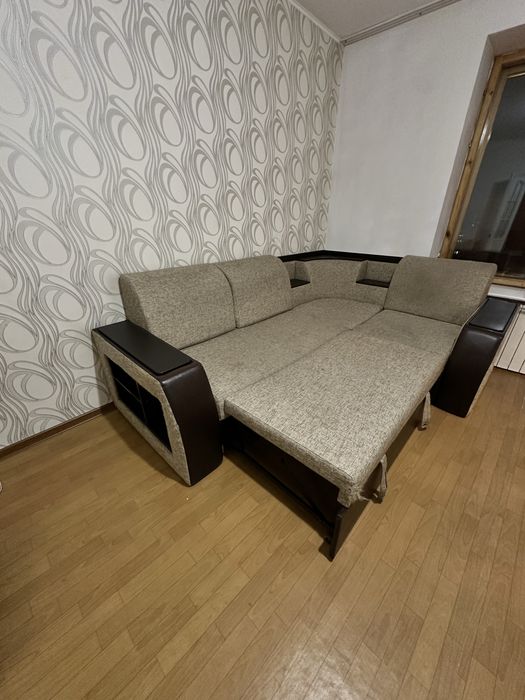 Продам б/у диван