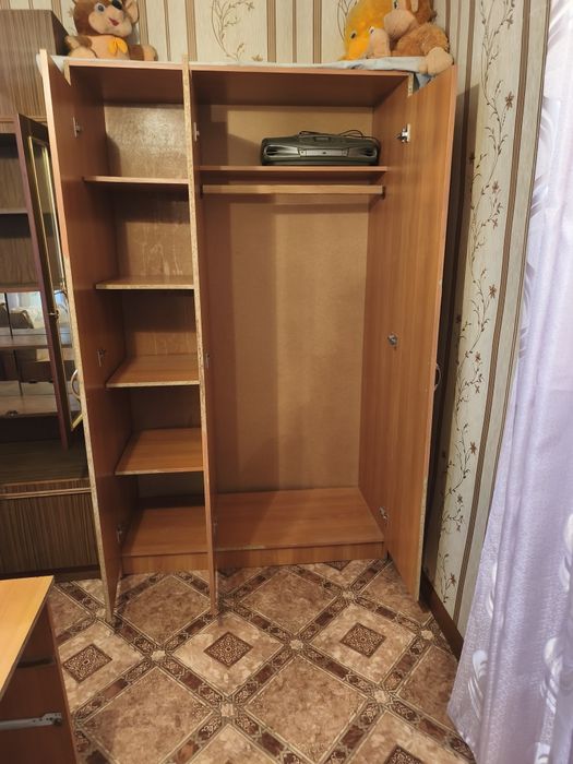 Продам шифонер б/у