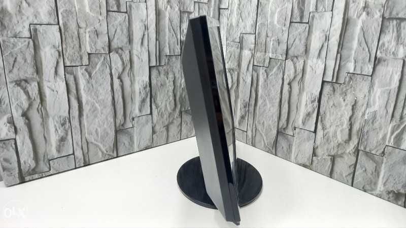 Monitor Samsung 22" 16:10 1680x1050 DVI VGA, culori vii, 2ms, 300cd/m2