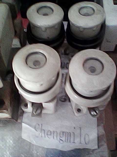 Вискомощни бушони 160 А и Витлови 63,25 А външни бакел. предпазители .