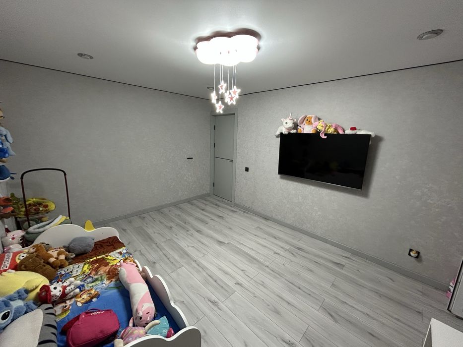 Продам 4х комнатную