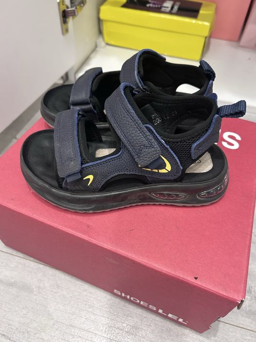 Продам сандалии для сада