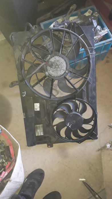 капот двери багажник радиатор диффузор транспортер панель т5 бус