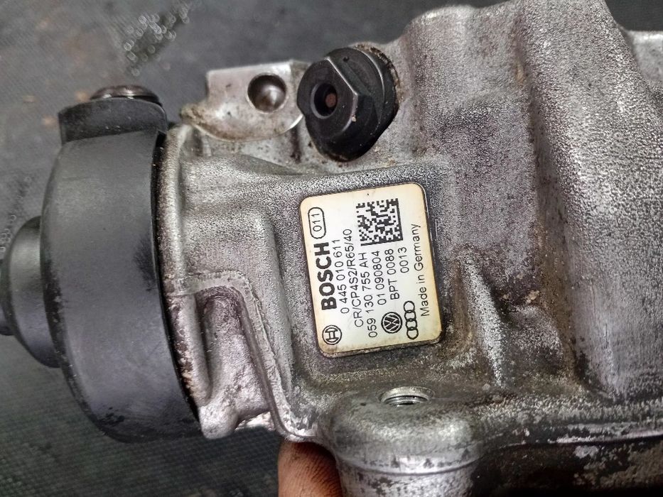 Pompa inalte motor 3.0 CASA touareg 7L/porsche cayenne/Q7