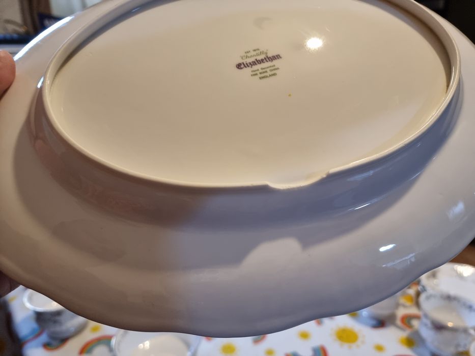 Порцеланов сервиз Elizabethan Chantilly