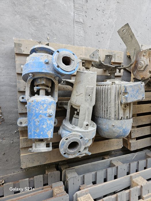 Двигатель с насосом