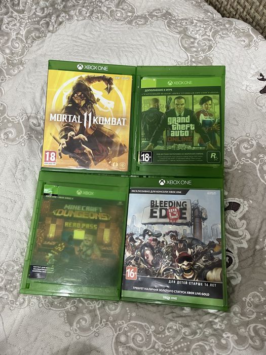 Продам Xbox one s на 1 ТБ СРОЧНО!