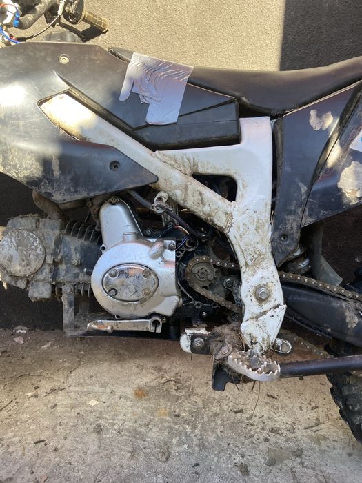 Vand aprilea si kxd defect