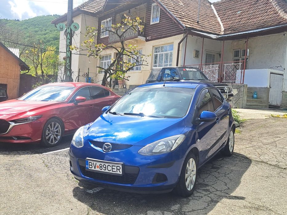 Mazda          2
