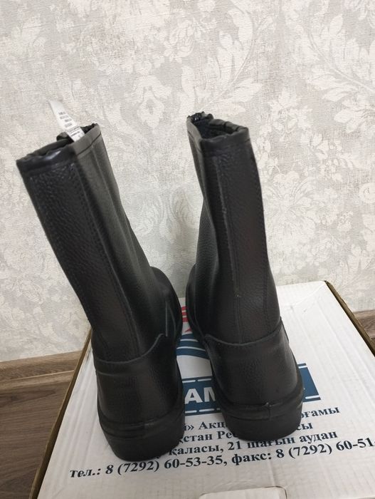 Керемет жымысқа арналған ақ киім сатылымда