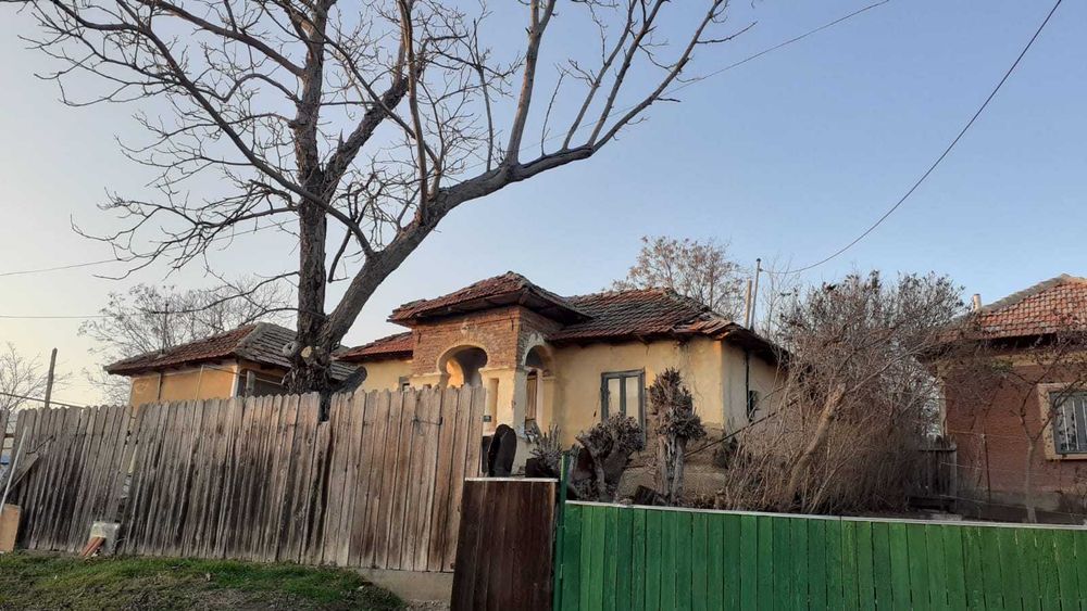 Vând casă demolabilă