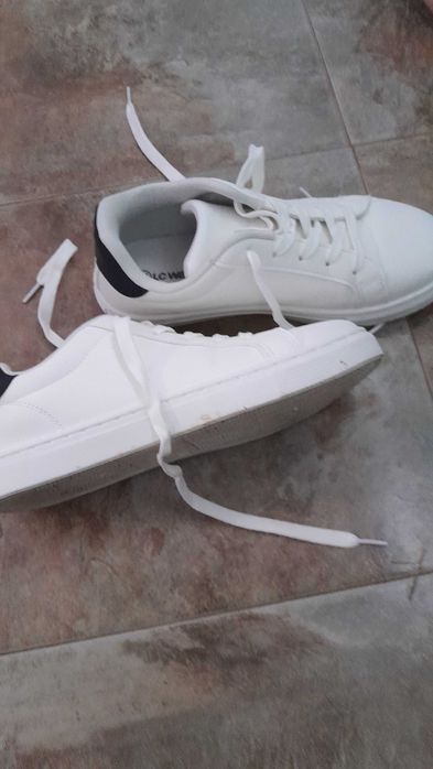 Дамски маратонки STEVE MADDEN/бели кецове