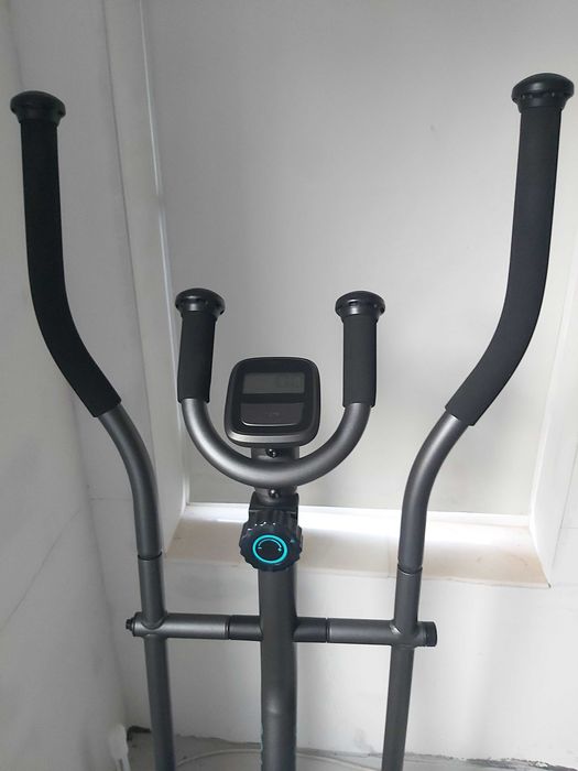 Bicicleta eliptica Domyos 100 ca Noua.acc si schimb cu banda