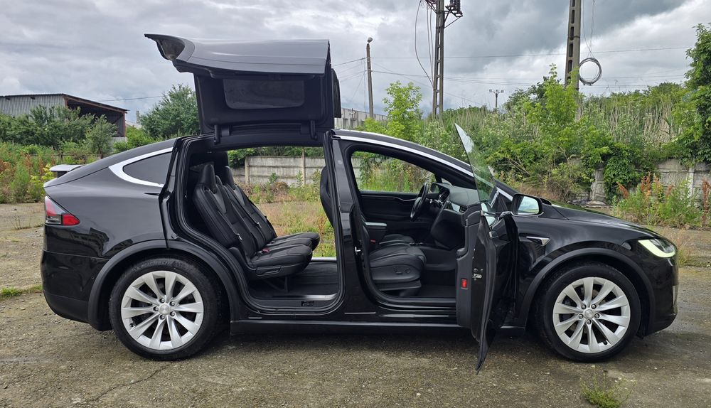 Tesla Model X 75D * Dual Motor