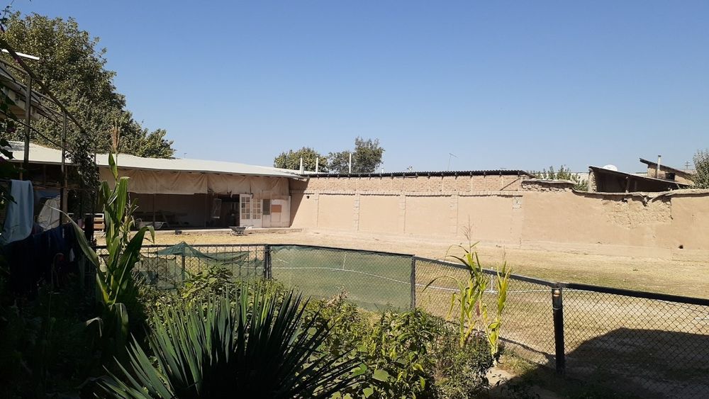 Yer sotiladi 8sotix yoki 4sotixdan