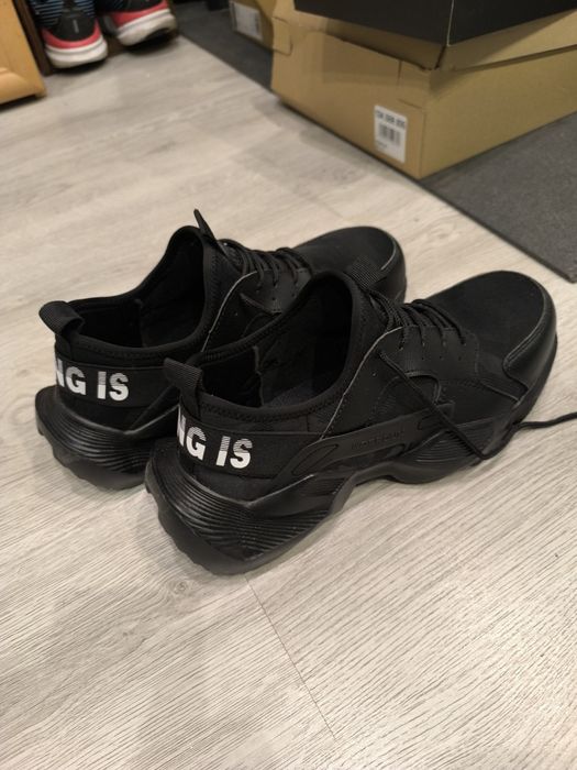 Уникални маратонки с твърдо бомбе