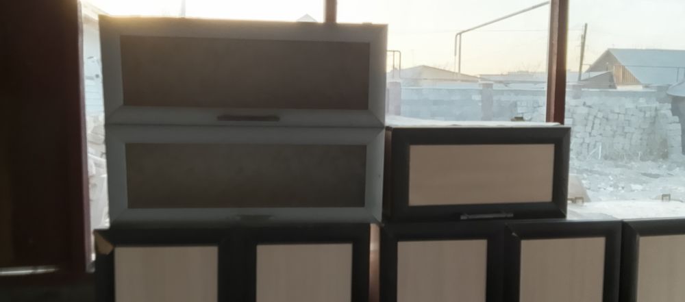 Срочно продам кухню и стол