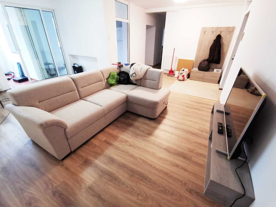 Apartament  zona Centrul Civic pretabil locuinta sau birou