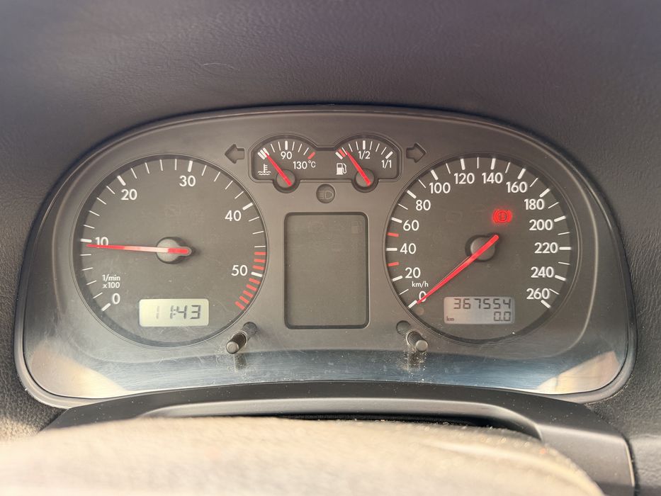 Vand vw golf 1.9 tdi - 101 CP