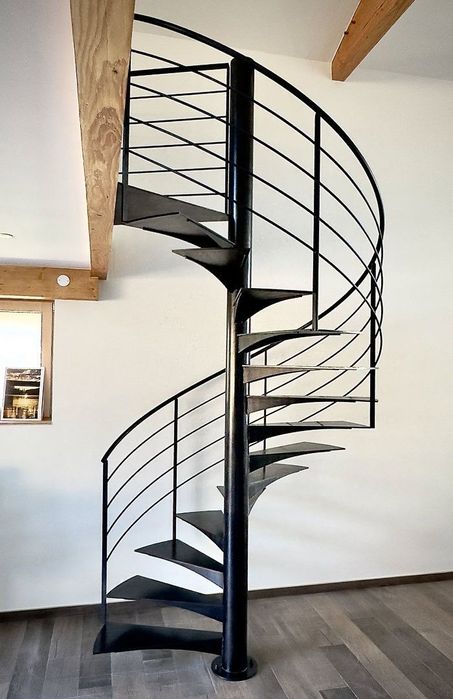 Scări Spirală interioare și exterioare