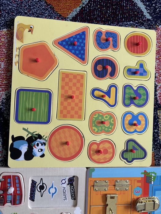 Jocuri/ stampile/ puzzle de lemn