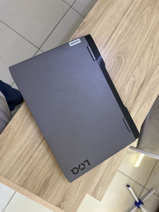 Lenovo LOQ.