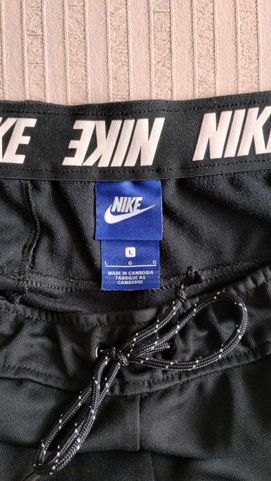 NIKE оригинален комплект размер L