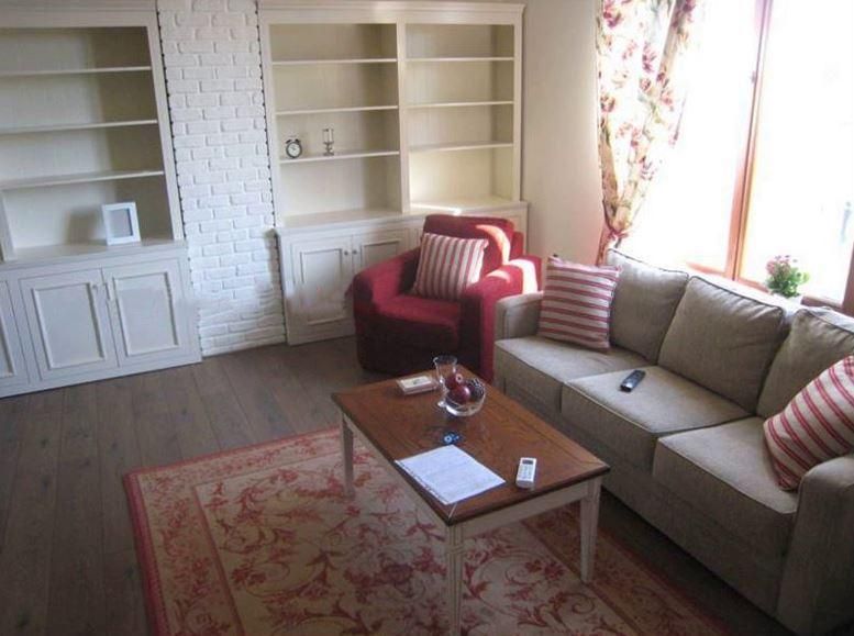 Дава се под наем Двустаен апартамент в София, Витоша - 110 кв.м за 750 € - Снимка #1