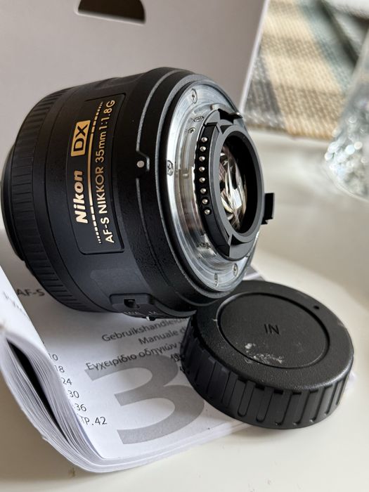 Продавам светъл обектив AF-S DX Nikkior (Nikon) 35 mm f/1,8G