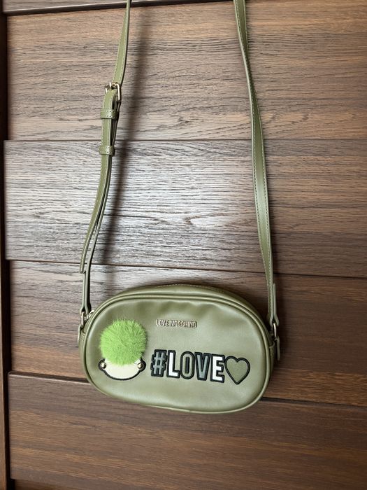 Love moschino чанта нова
