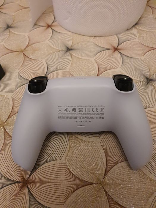 Контролер за PS5