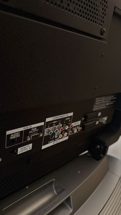 Телевизор LG диагональ 107 см