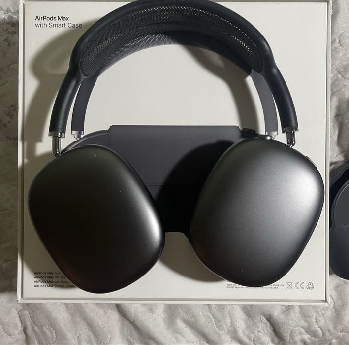 Airpods Max lightning