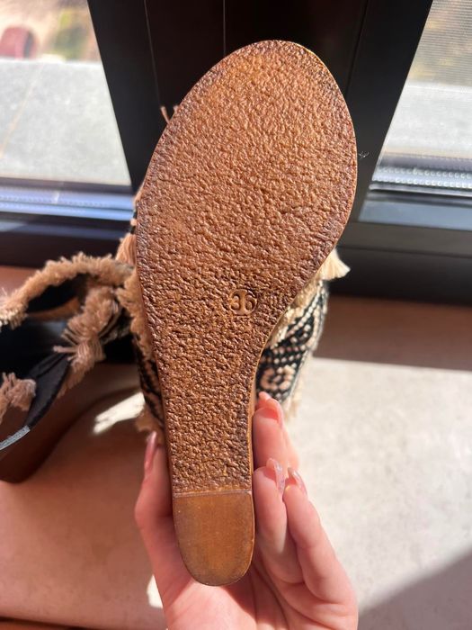 Sisley летни платформи С ЕТИКЕТ