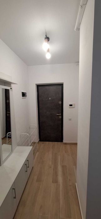 PF închiriez apartament cu 2 camere si bucatarie decomandate 53,5 mp