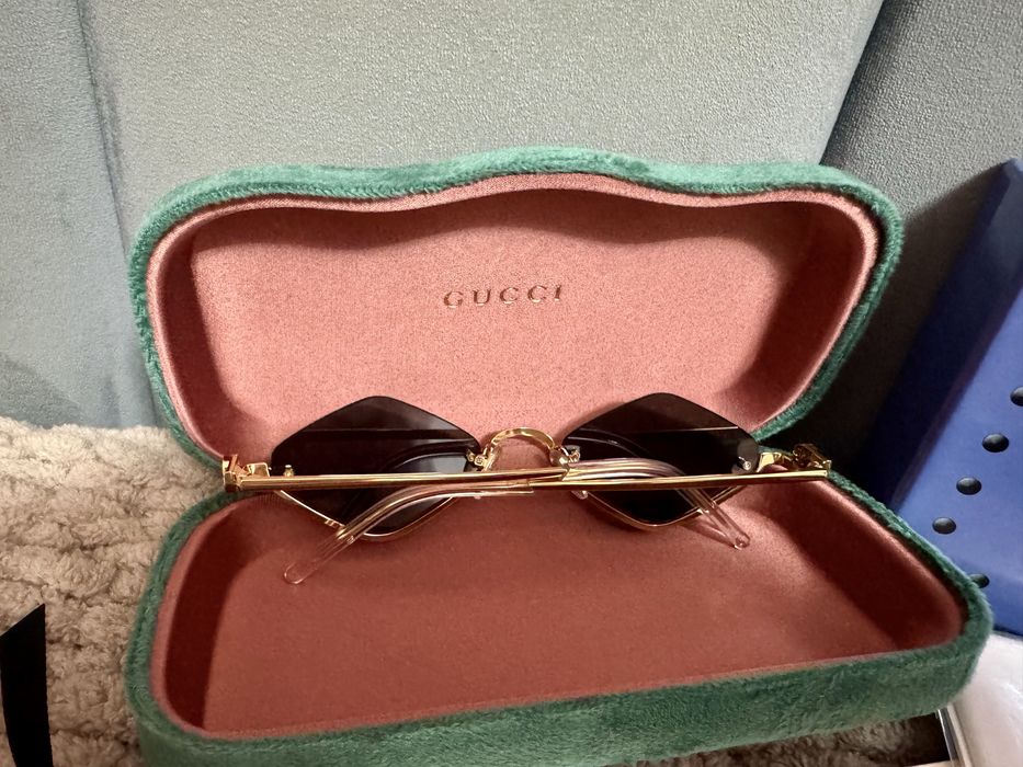 Ochelari de soare Gucci