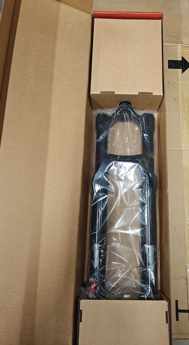 Нова вилка Marzocchi Super Z 170, 38, 29", GRIP X, 44mm Offset