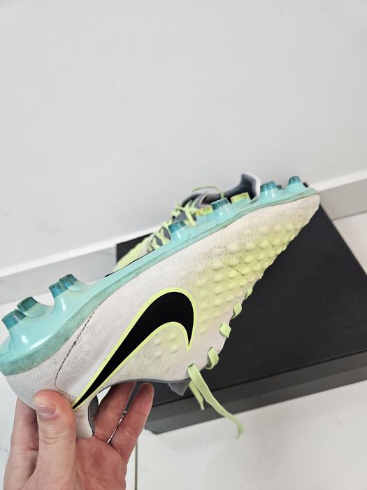 Ghete fotbal profi Nike sintetic iarbă